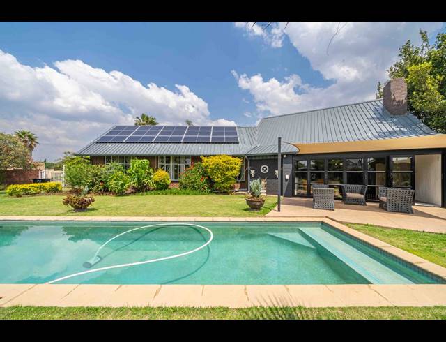 4 BEDROOM HOUSE FOR SALE IN PARKDENE